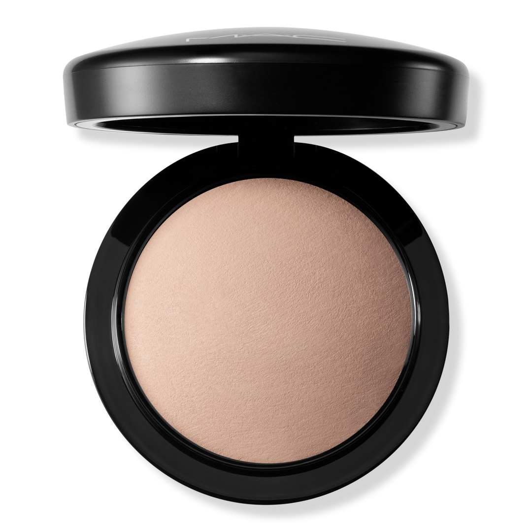 MAC Mineralize Skinfinish Natural Face Powder, Medium, 0.35 oz