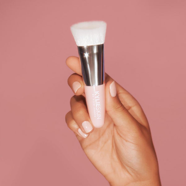KYLIE SKIN Face Mask Brush