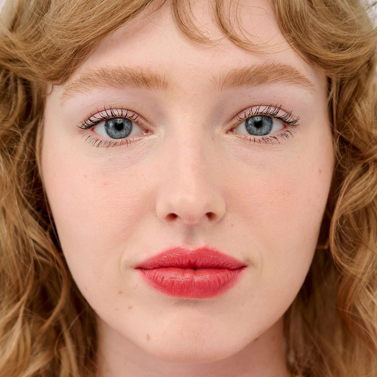 Gimme Brow+ Tinted Volumizing Eyebrow Gel Jumbo