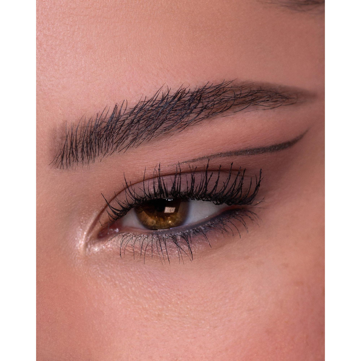 Of Quartz Pressed Powder Palette