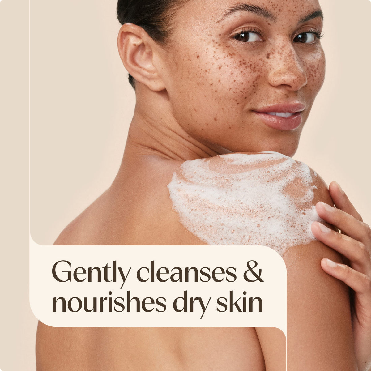 Aveeno Daily Moisturizing Dry Skin Body Wash Soap, Prebiotic Oat Shower Gel, 18 fl oz