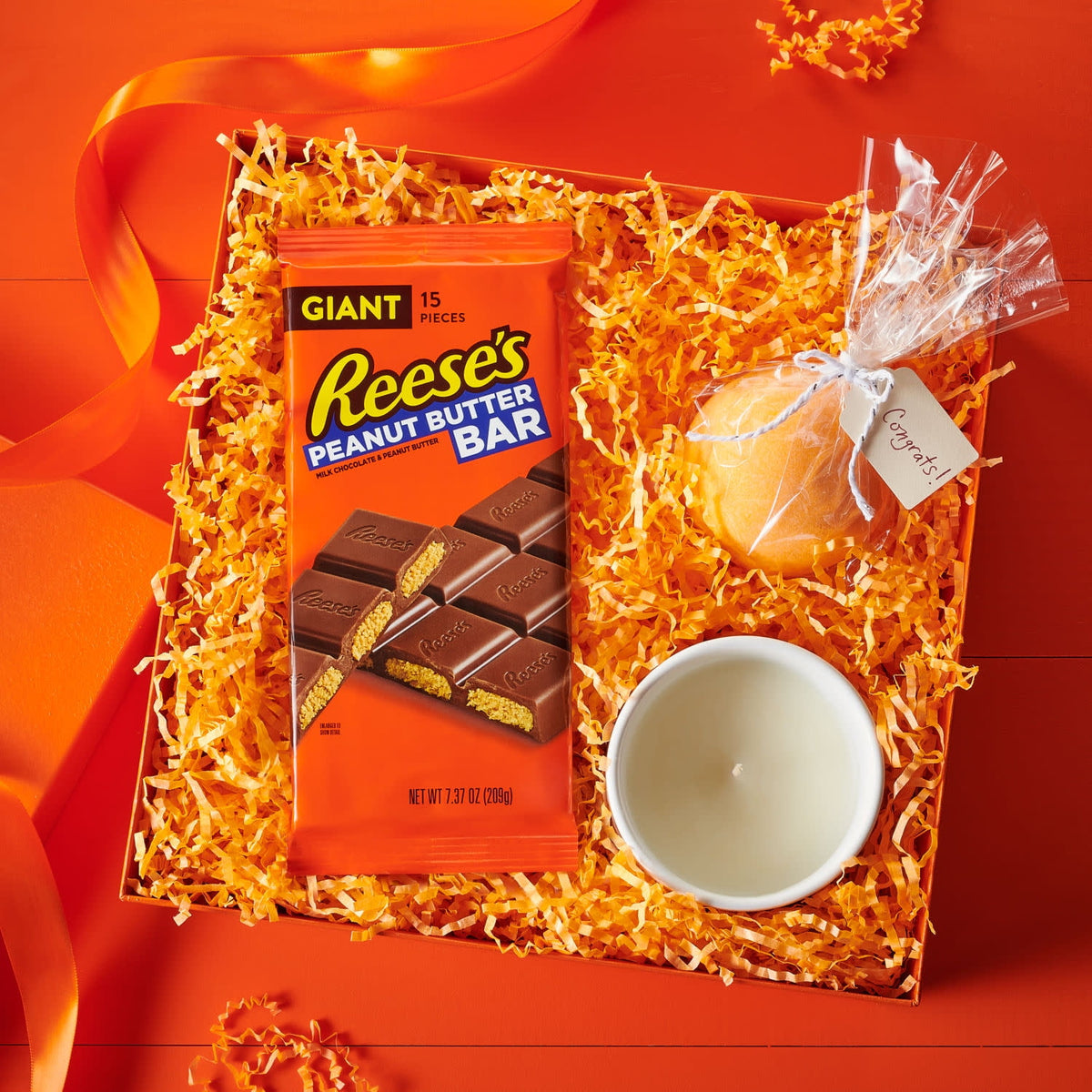 Reese's Chocolate Peanut Butter Creme Giant Candy, Bar 7.37 oz