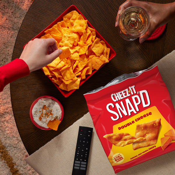 Cheez-It Snap'd Double Cheese Cheesy Baked Chips, Lunch Snacks, 12 oz