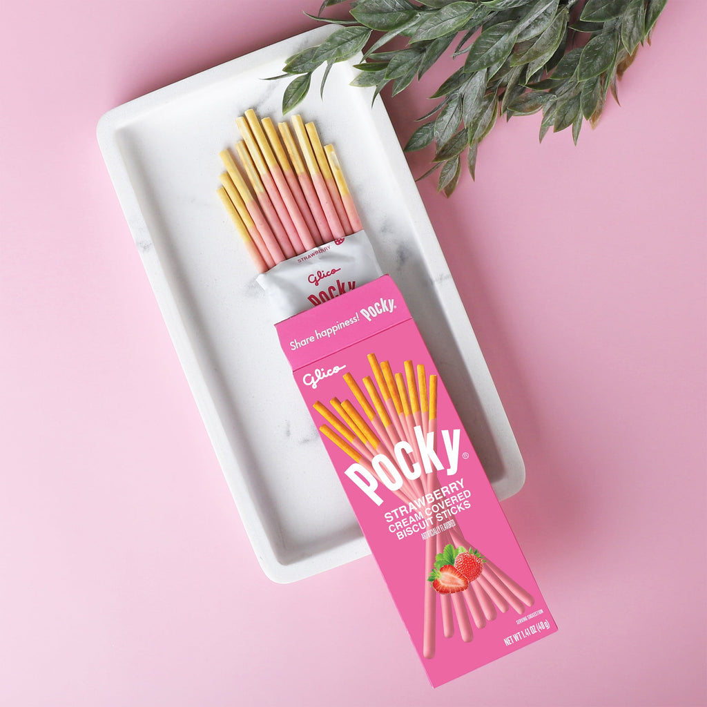 Glico Pocky Strawberry Cream Covered Biscuit Sticks, 1.41 oz