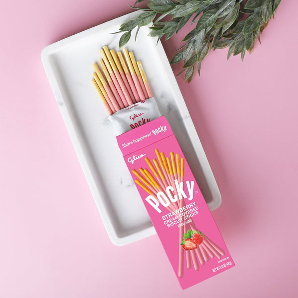 Glico Pocky Strawberry Cream Covered Biscuit Sticks, 1.41 oz