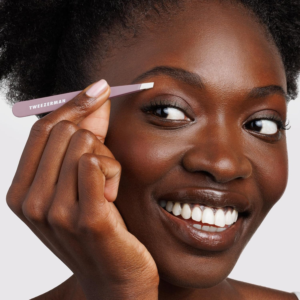 Tweezerman Slant Tweezer for Eyebrows Purple Wisteria