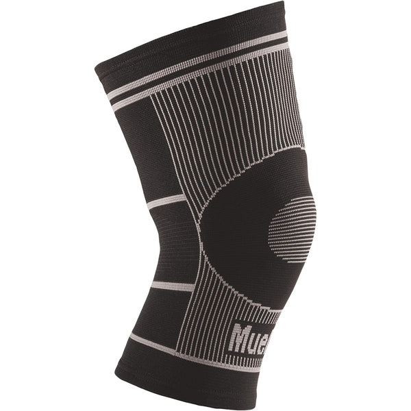 Mueller Sports Medicine 4-Way Stretch Knee Support, Knee Pain Relief Support for Men and Women, Ideal for Arthritis, Sprains, Black