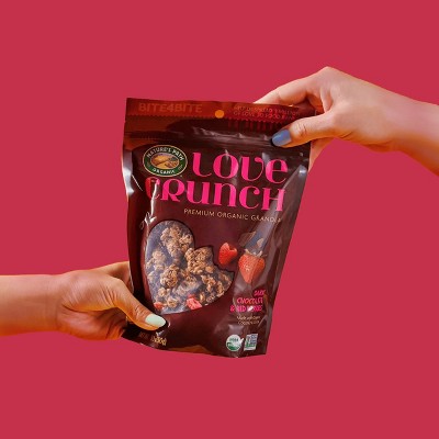 Nature's Path Love Crunch Dark Chocolate & Red Berries Granola