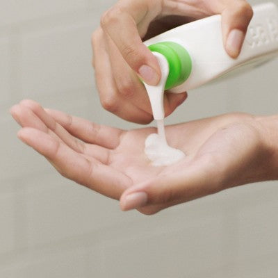 CeraVe Hydrating Face Wash with Hyaluronic Acid and Glycerin for Normal to Dry Skin
