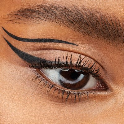 ESSENCE Stay & Play Gel Eyeliner - 0.04oz