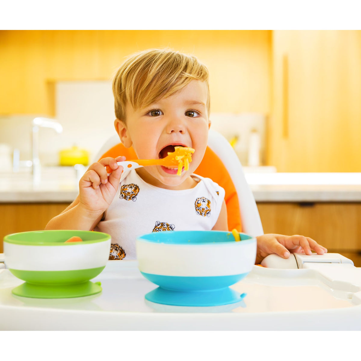 Munchkin® Stay Put Suction Round Bowls, Plastic, Multi-Color, 3 Pack