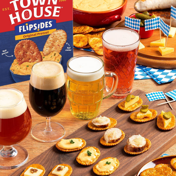Town House FlipSides Original Oven Baked Crackers, Salty Snacks, 9.2 oz